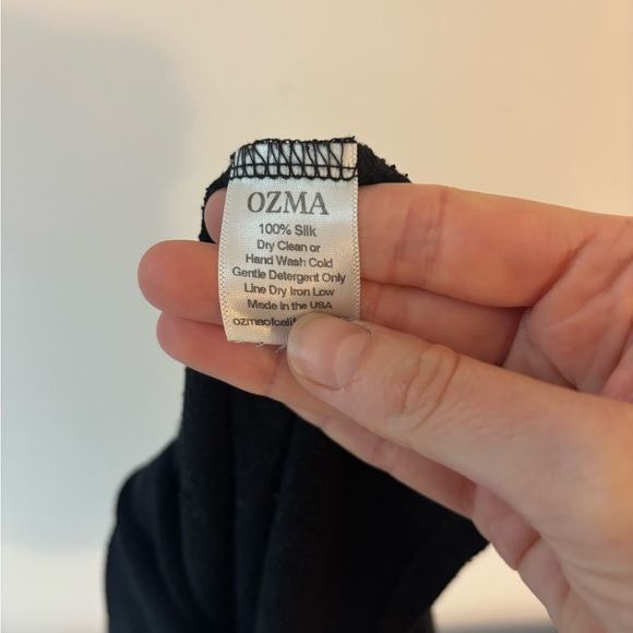 OZMA Black Lou Tee - Picture 6 of 7